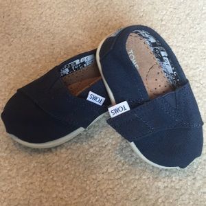 Navy Blue Tiny TOMS size T4